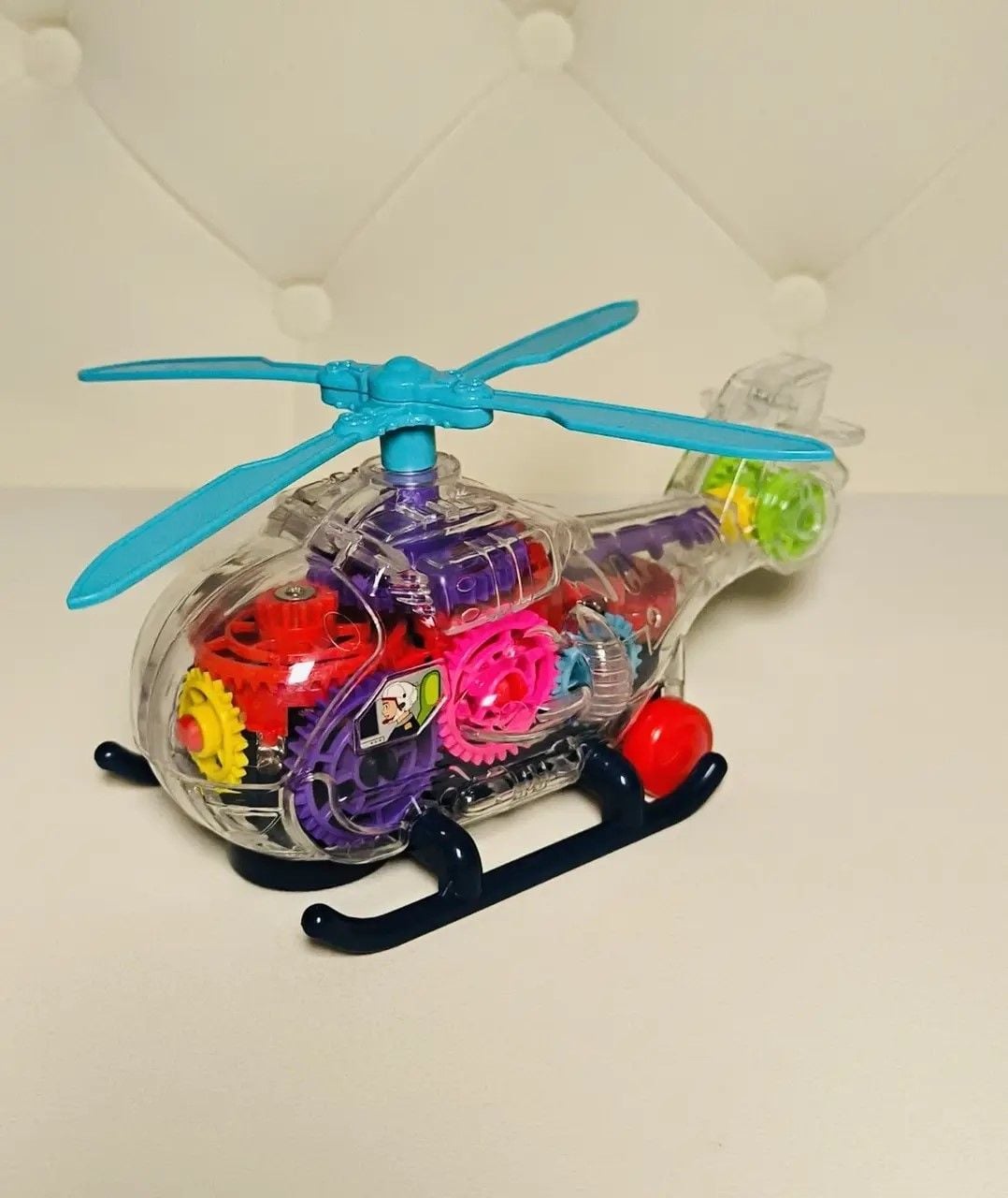 Вертоліт інерція світло прозорий корпус шестерні 15*5*6см 999986 Китай