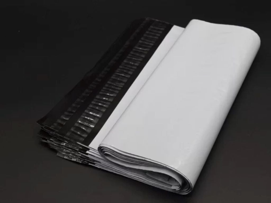 Пакет 24*19+4см поштовий кур'єрський А5 горизонт білий з клейовою стрічкою BG-558 Китай