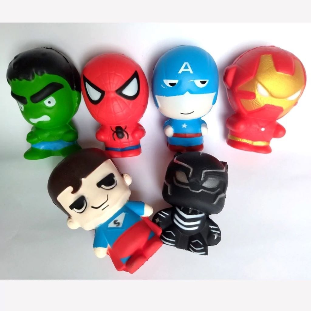 Антистрес сквіш паралон Супер герої 11см мікс видів в пакеті C68903 Китай