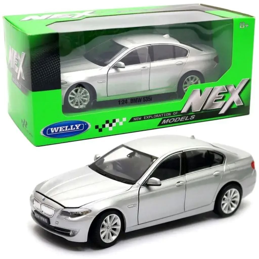 Машина металева 1:24 BMW 535i відкр двері гумові колеса у коробці 23*11*11см 24026W Welli