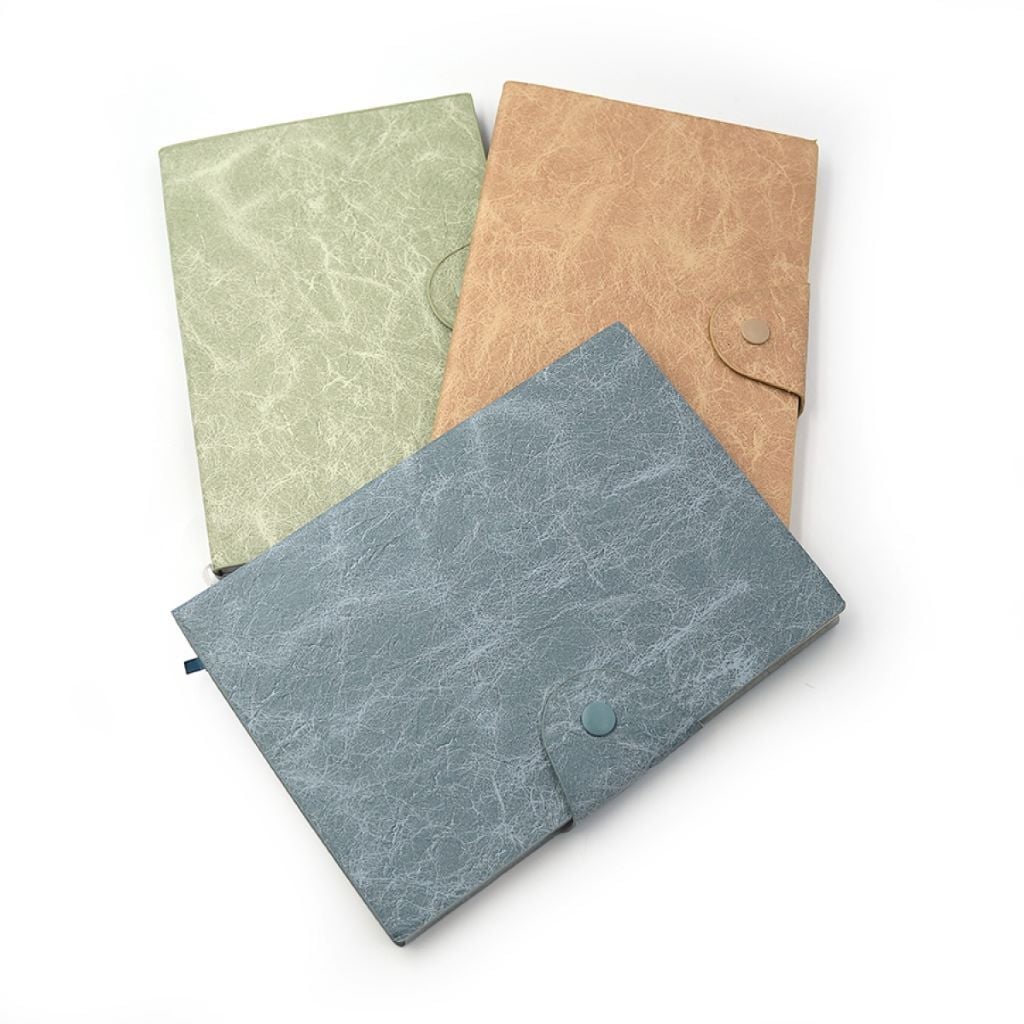 Блокнот 21*14.5см 80арк на кнопці мікс кольорів у пакеті DSCN0031-A5 Josefotten