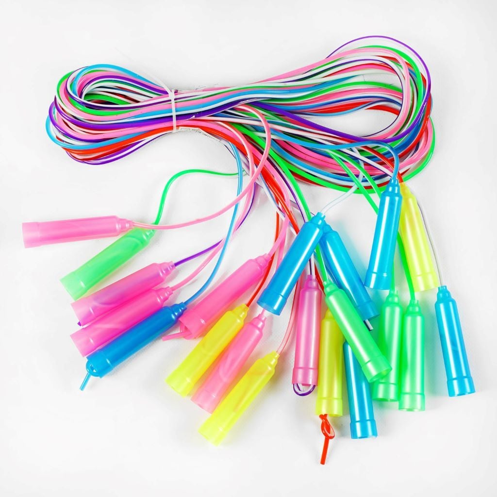 Скакалка 250см 4,5мм з пластиковими ручками 34146 Китай