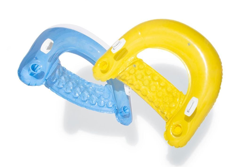 Крісло-шезлонг надувне з ручками і підсклянником 147*99см у коробці 58859EU intex