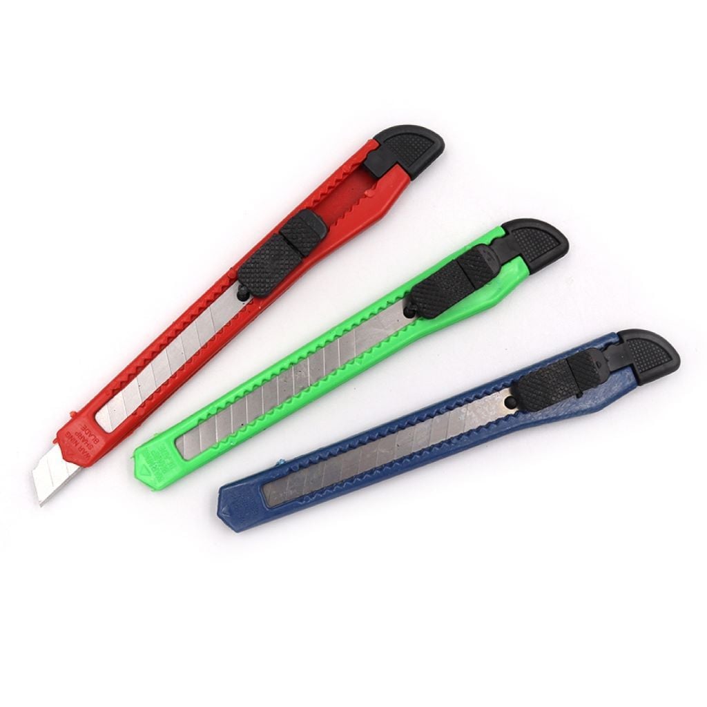 Ніж канцелярский 9мм Good мікс кольорів DSCN8679 Josefotten