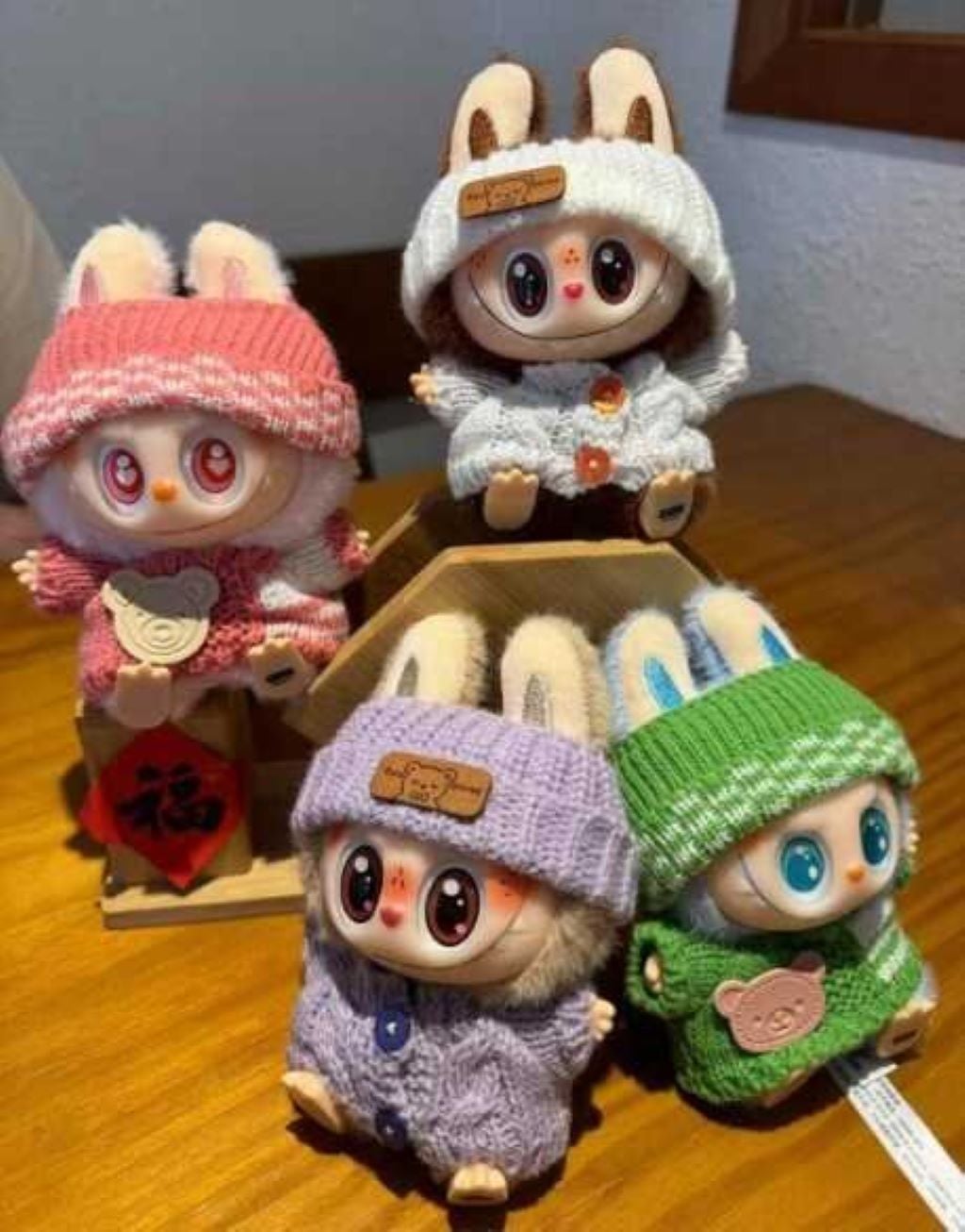 Брелок Labubu в одязі 13см з карабіном M18916 Китай