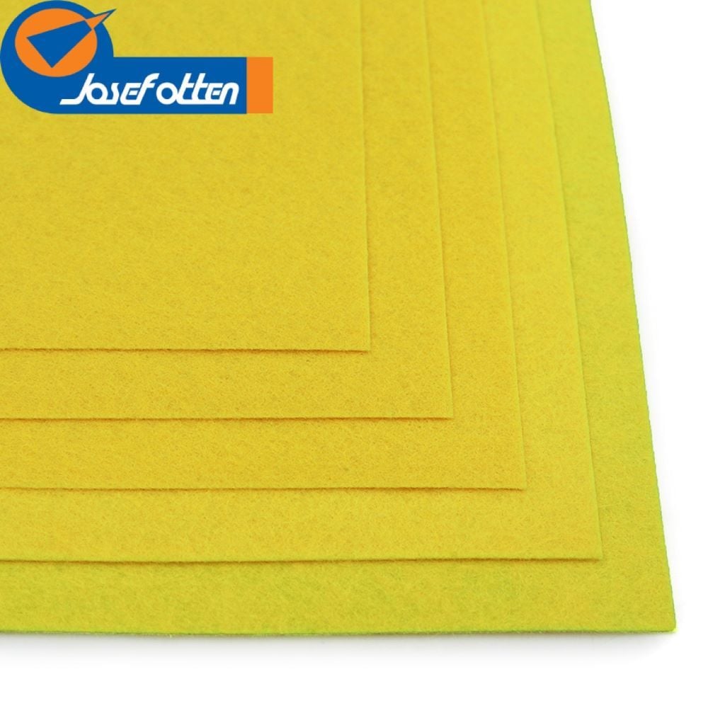 Фетр 1,2мм А4 самоклейка жовтий по шт 170HQK011 Josefotten