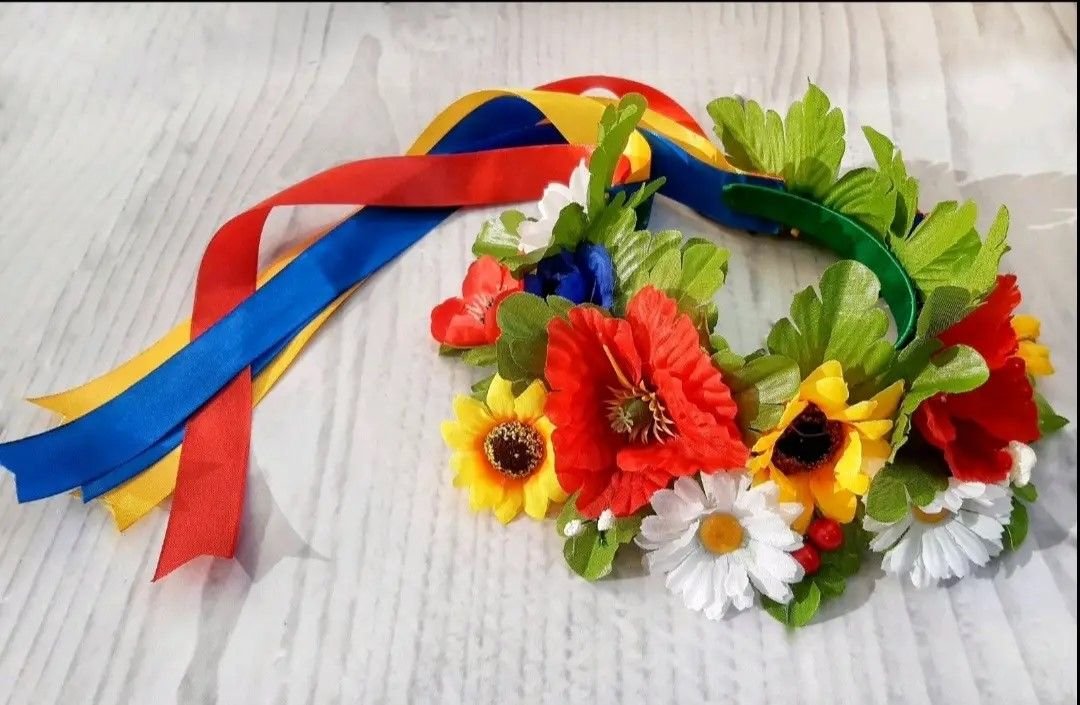 Вінок український зі стрічками на обідку мікс видів 31101088 Китай