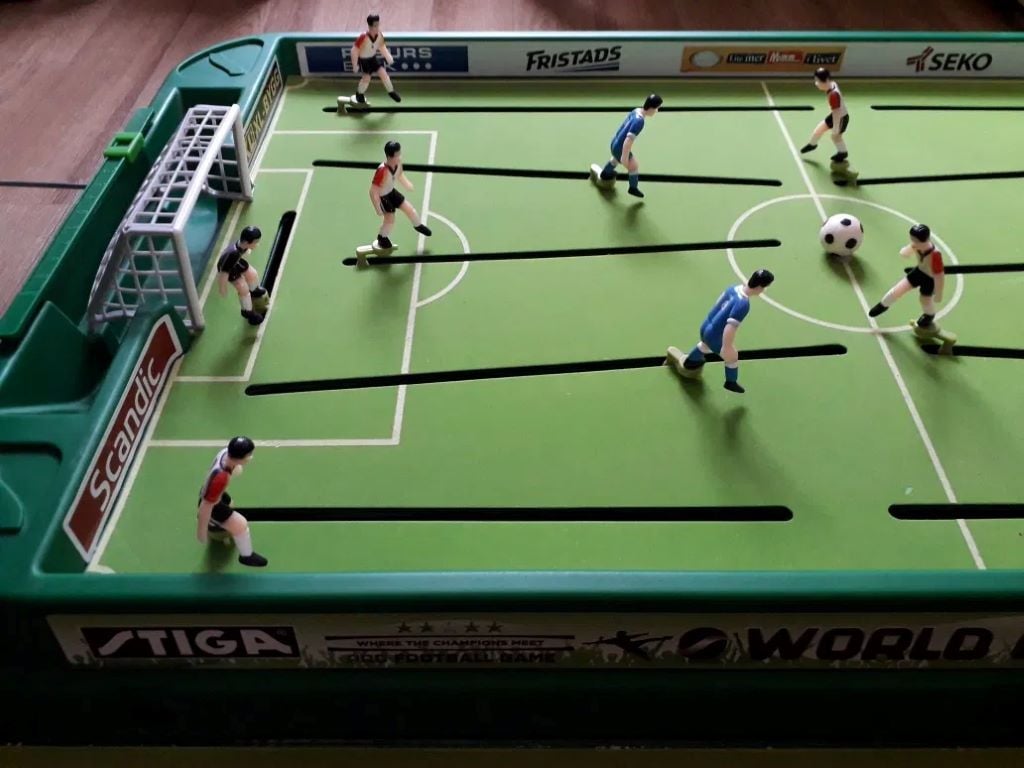 Настільна гра Футбол на штангах пластиковий Football Champions в коробці 59*35,5*8см CH2122 Китай