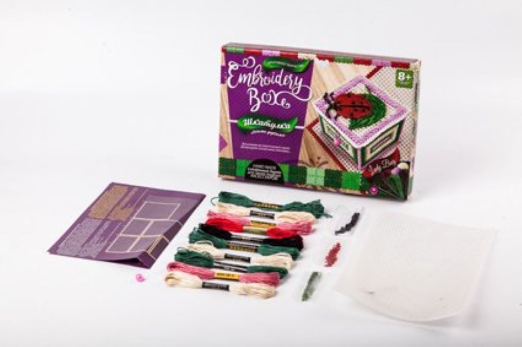 Креативна творчість Скринька Embroidery Box Lady Bug у коробці 28*20*2,5см ЕМБ-01-06 Danko toys