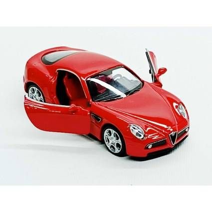 Машина метал Alfa Romeo Giulietta 1:32 на бат світло звук відкрив двері коробка 21*10*9см 68315 Автопром