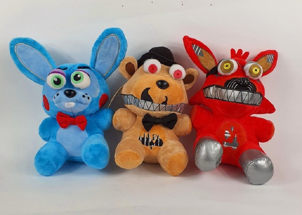 М'яка іграшка герої Ніч з Фреді 17см 12 видів велюр на присосці 165010 Сонечко