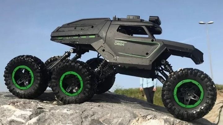 Машина Джип р/к повний привід аккум 6V  USB зарядне гумові колеса  коробке 43*29*28см D824 Китай