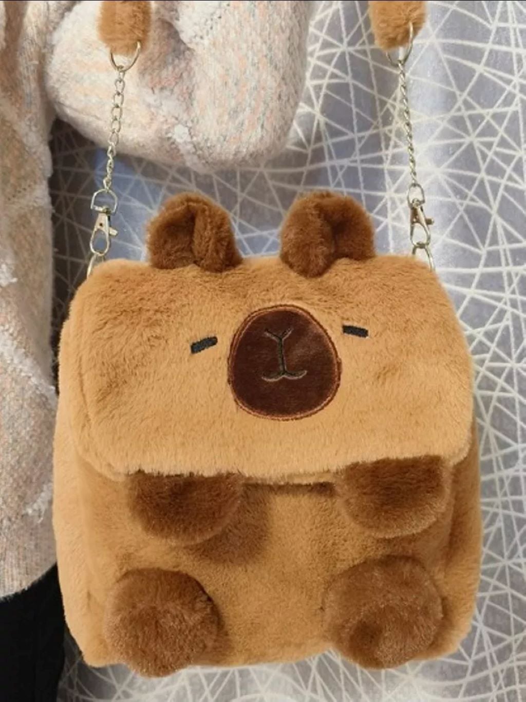 Рюкзак сумочка м'яка Капібара 26*26см1 відділ на блискавці хутро з м'якими брителями YG0042 Китай