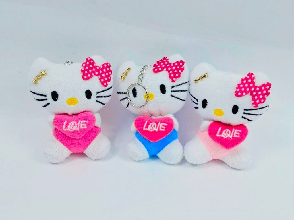 М'яка іграшка Хелоу Кітті з серцем 9,5см тканина велюр з кільцем білий 291001 Сонечко