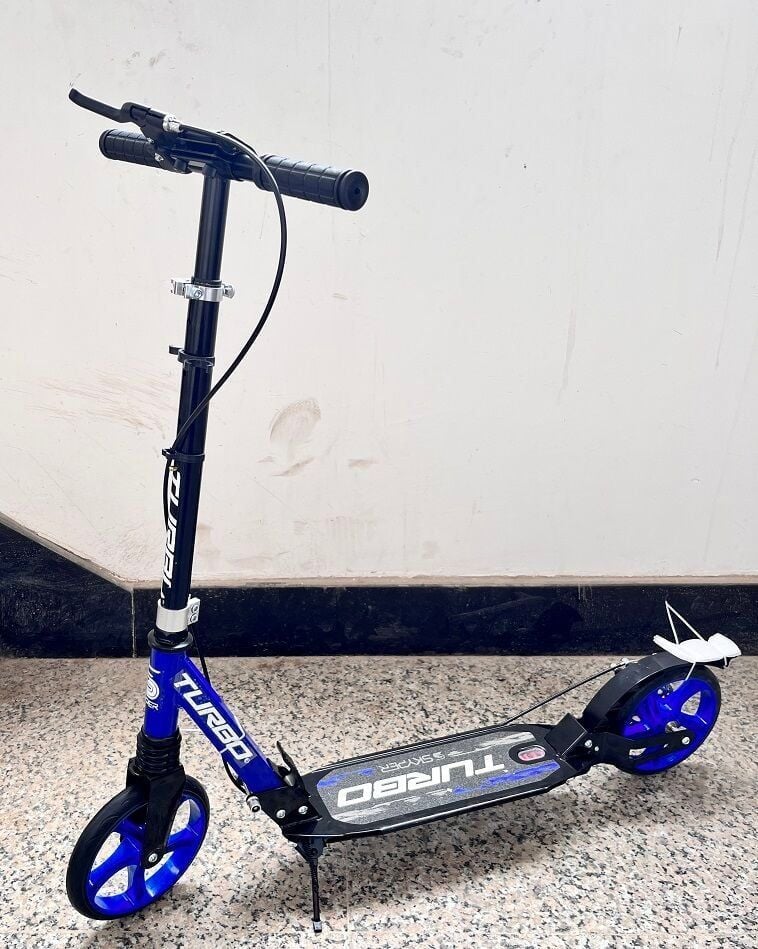 Самокат Skyper Turbo сталева рама ручне дискове гальмо діаметр PU коліс - 200мм 2 амортизатори в коробці TR-47055 Китай